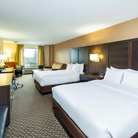 Comfort Inn & Suites Самон Арм Екстериор снимка