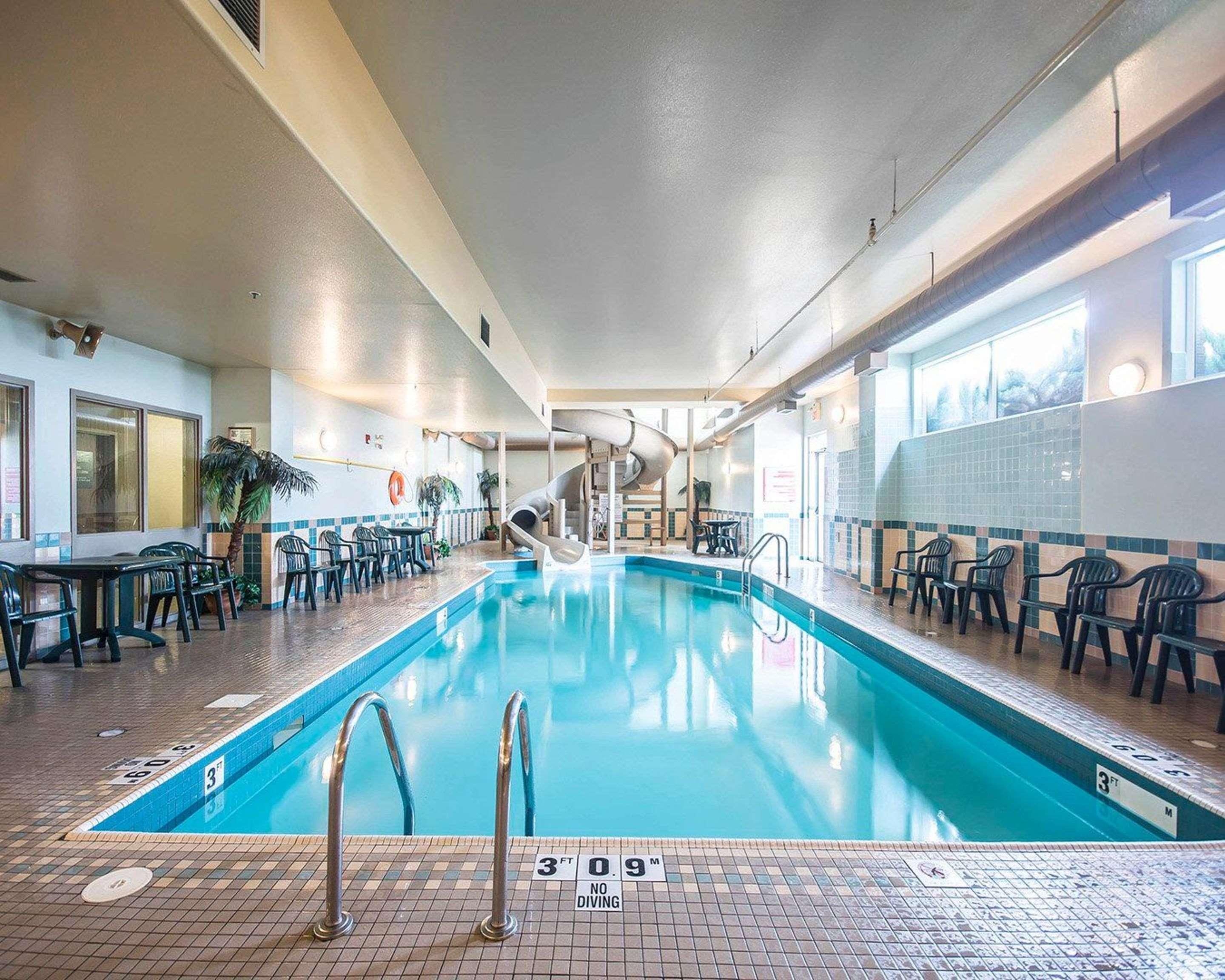 Comfort Inn & Suites Самон Арм Екстериор снимка