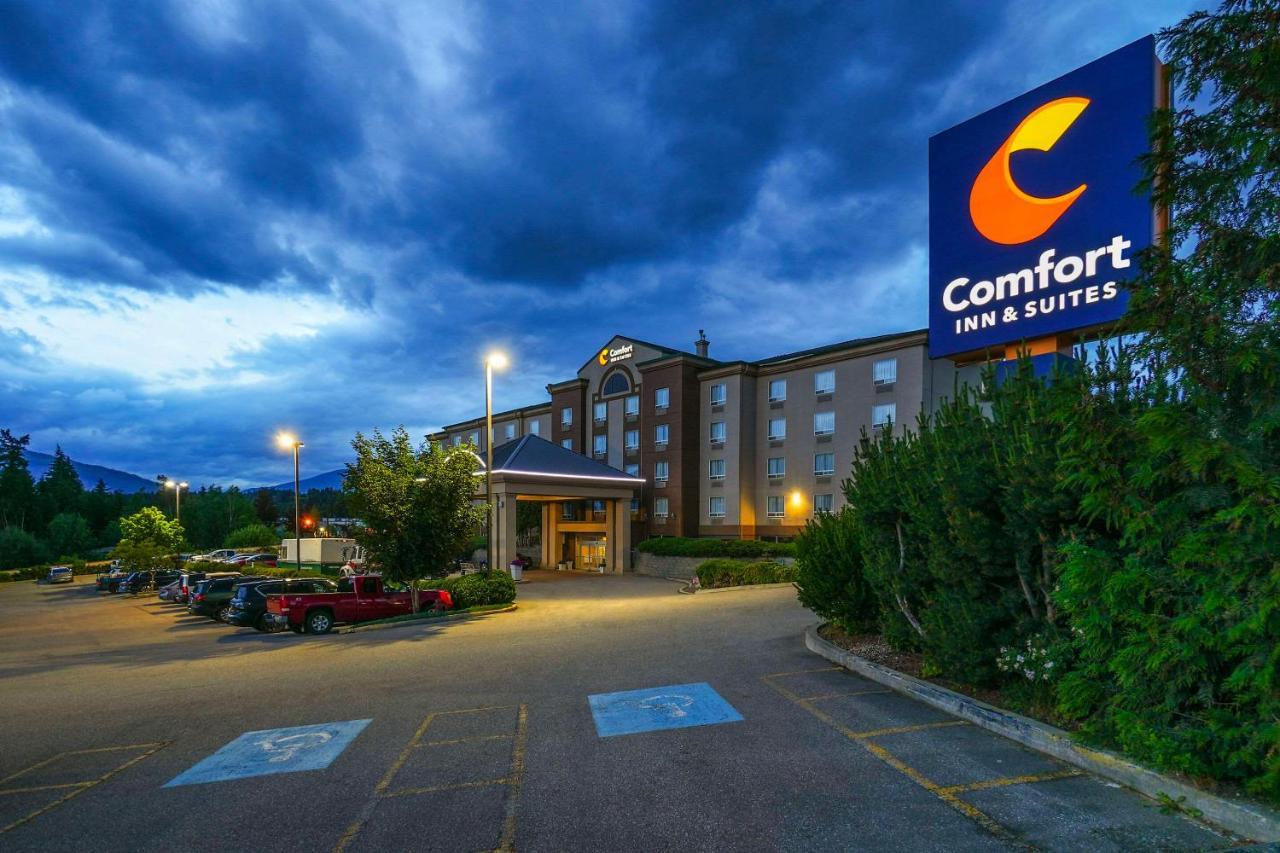 Comfort Inn & Suites Самон Арм Екстериор снимка