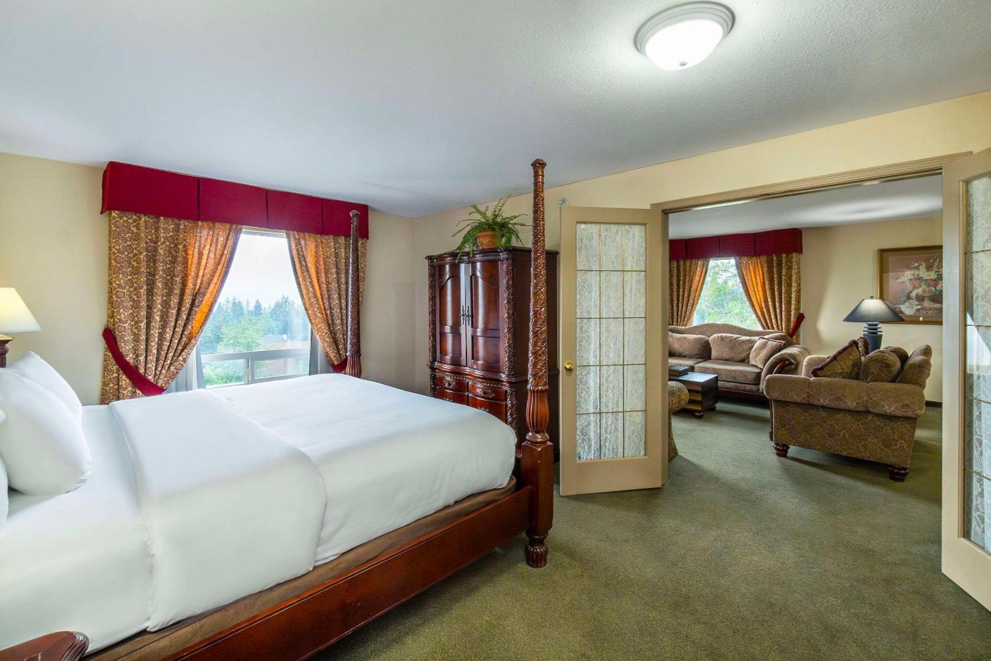 Comfort Inn & Suites Самон Арм Екстериор снимка